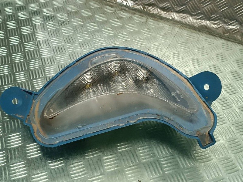 Recambio de faro antiniebla derecho para renault zoe referencia OEM IAM 266007997R  2 PINES