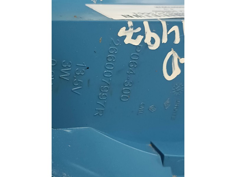 Recambio de faro antiniebla derecho para renault zoe referencia OEM IAM 266007997R  2 PINES