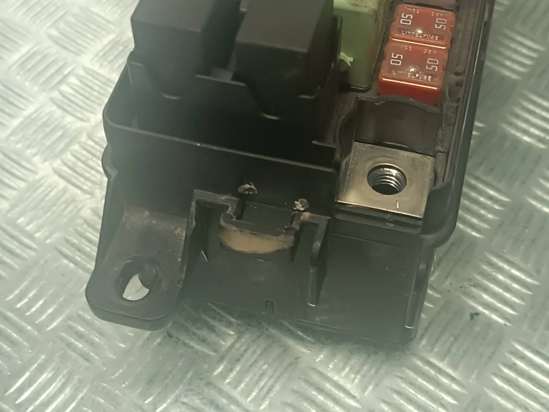 Recambio de caja reles / fusibles para bmw mini (r50,r53) cooper referencia OEM IAM 148079008 136586 