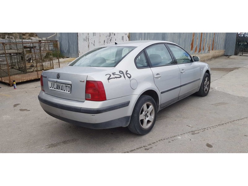 volkswagen passat berlina (3b2) del año 1997