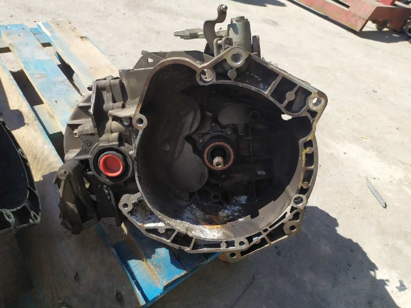 Recambio de caja cambios para opel corsa d ´´111 years´´ referencia OEM IAM 55193621  6 VELOCIDADES