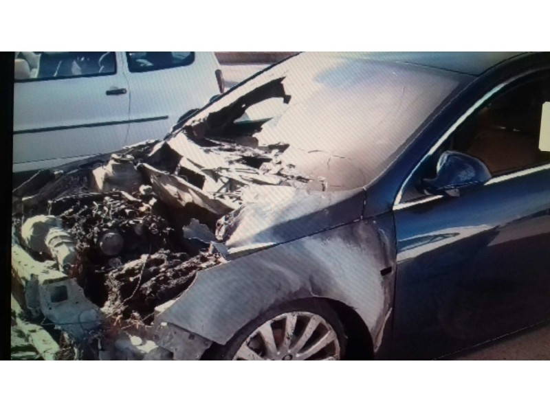 opel insignia berlina del año 2011