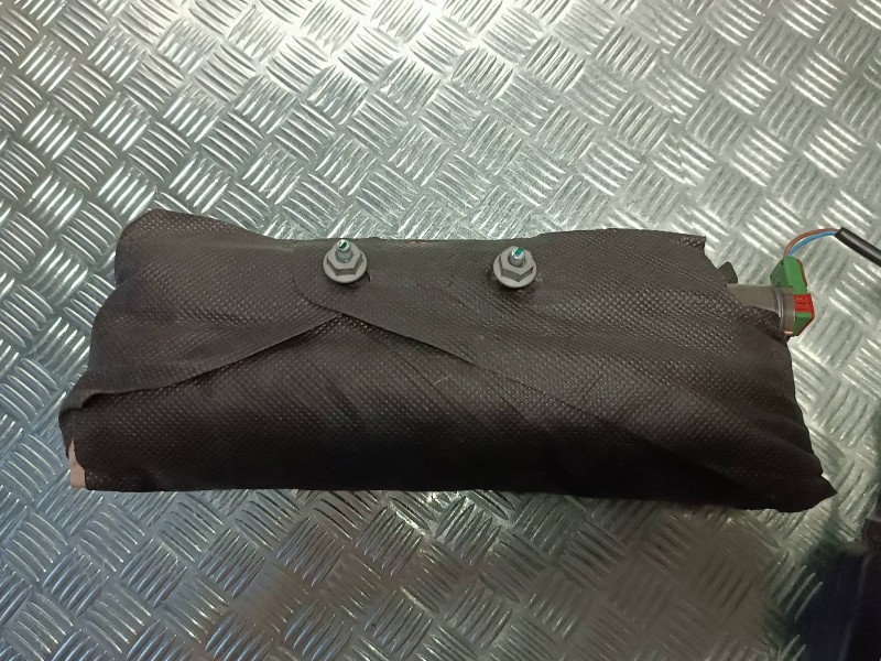 Recambio de airbag lateral delantero derecho para dacia sandero referencia OEM IAM 985H06871R 873333355R 168488R