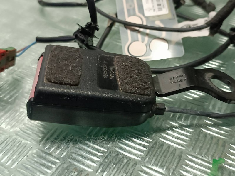 Recambio de airbag lateral delantero derecho para dacia sandero referencia OEM IAM 985H06871R 873333355R 168488R