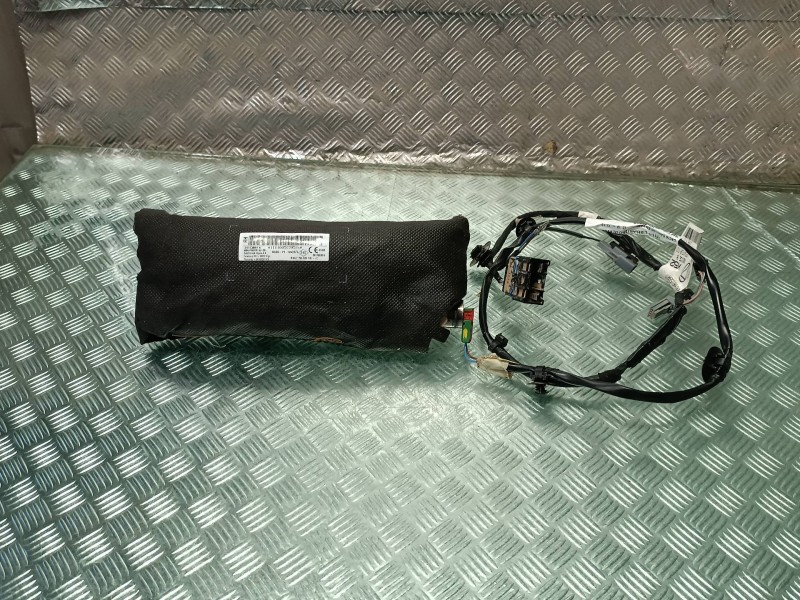 Recambio de airbag lateral delantero derecho para dacia sandero stepway referencia OEM IAM 985H06871R 870198358R 