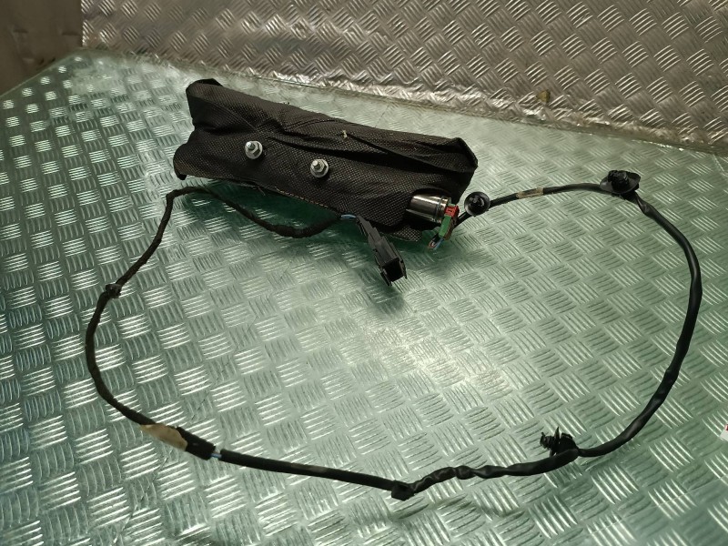 Recambio de airbag lateral delantero izquierdo para dacia sandero stepway referencia OEM IAM 985H10581R  