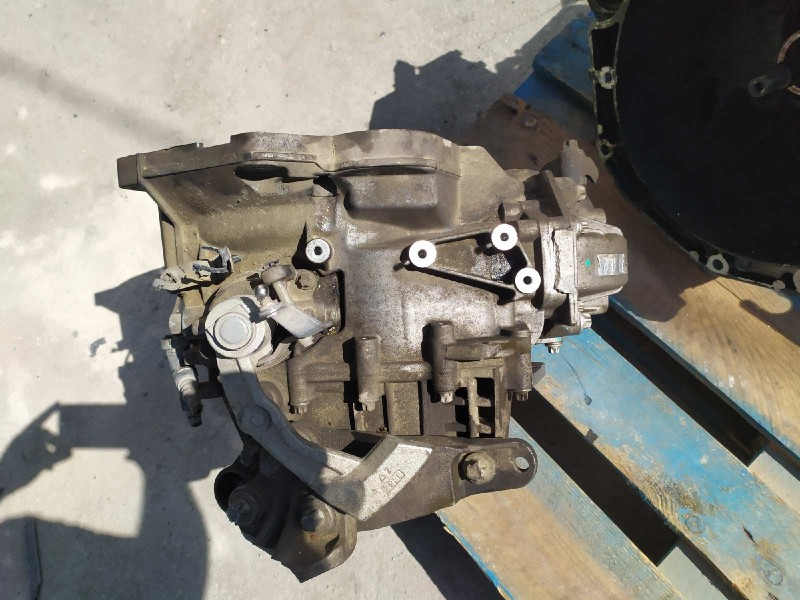 Recambio de caja cambios para opel corsa d ´´111 years´´ referencia OEM IAM 55193621  6 VELOCIDADES