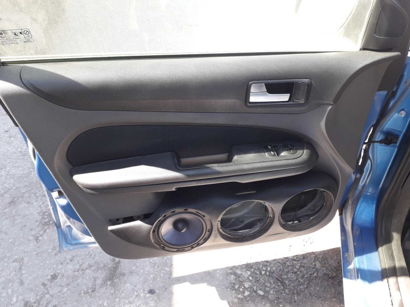 ford focus berlina (cap) del año 2005