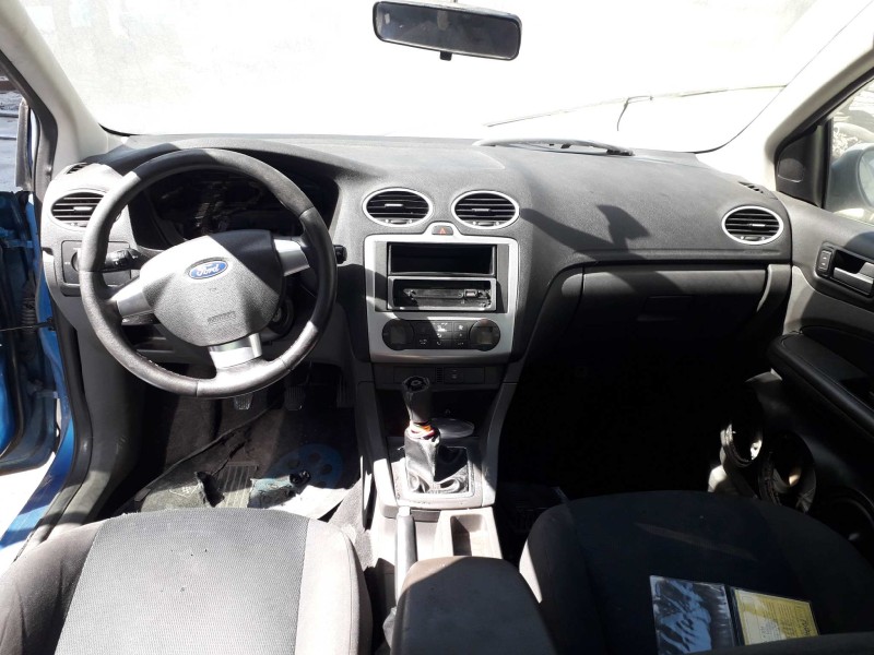 ford focus berlina (cap) del año 2005