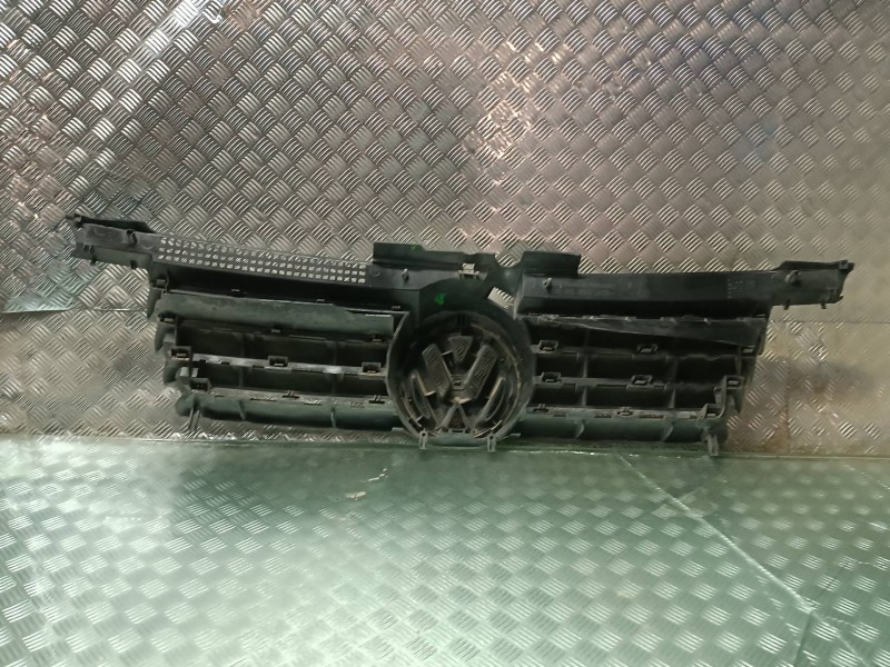 Recambio de rejilla delantera para volkswagen bora berlina (1j2) conceptline referencia OEM IAM 1J5853655C  