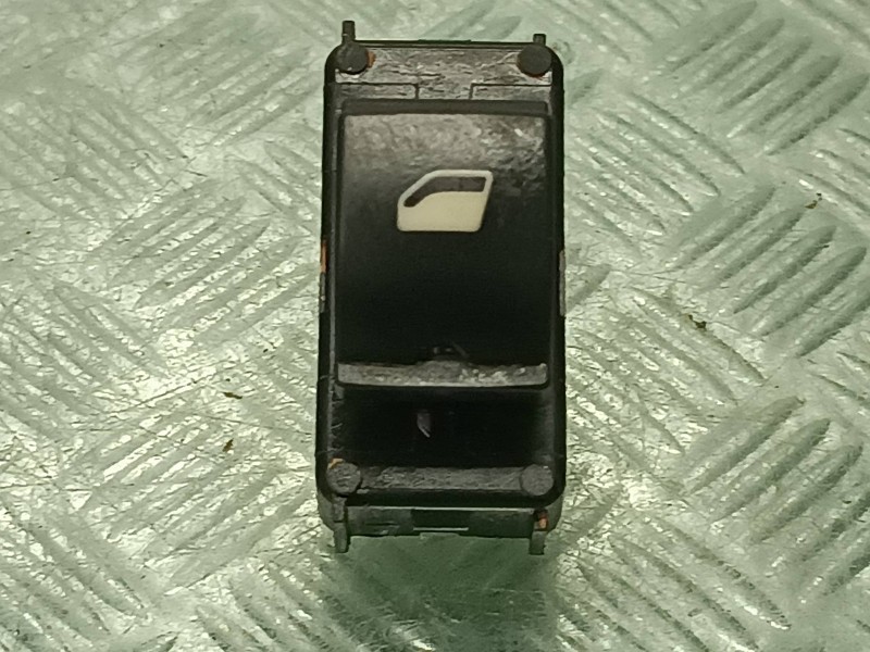 Recambio de mando elevalunas delantero derecho para peugeot rifter referencia OEM IAM 98044803ZD  CONECTOR 4 PINES