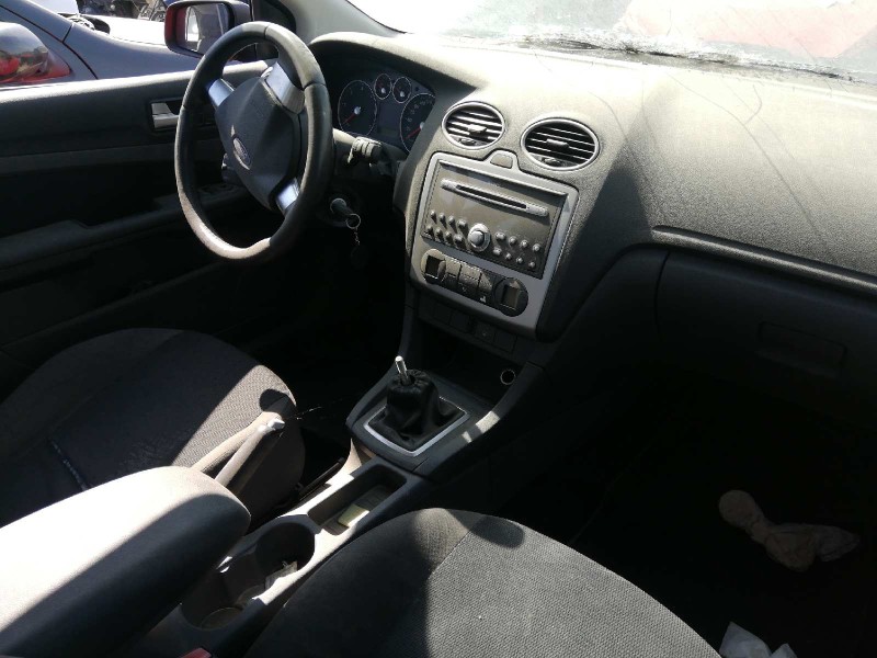 ford focus berlina (cap) del año 2005