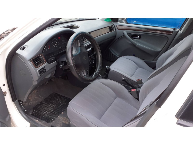 mg rover serie 400 (rt) del año 1999