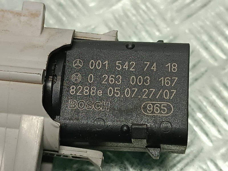 Recambio de sensor de aparcamiento para mercedes-benz clase m (w164) referencia OEM IAM 0015427418 0263003167 BOSCH