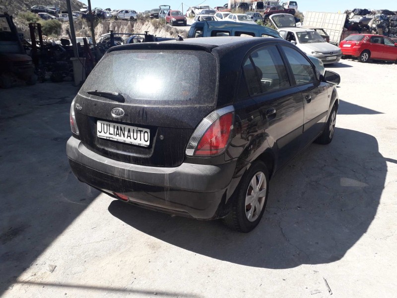 kia rio del año 2006