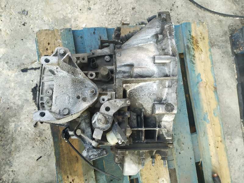 Recambio de caja cambios para citroen c5 berlina millenium referencia OEM IAM 20MB28  6 VELOCIDADES