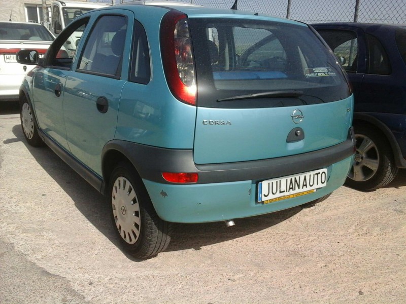 opel corsa c del año 2002