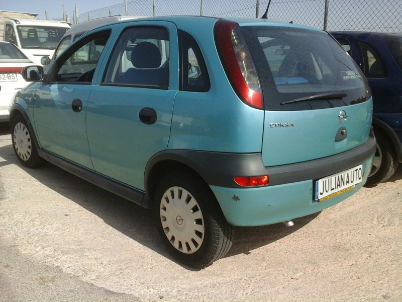 opel corsa c del año 2002