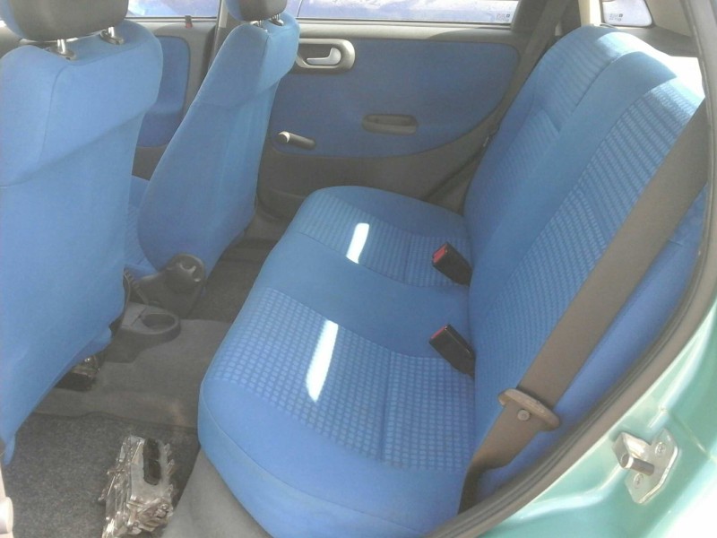 opel corsa c del año 2002