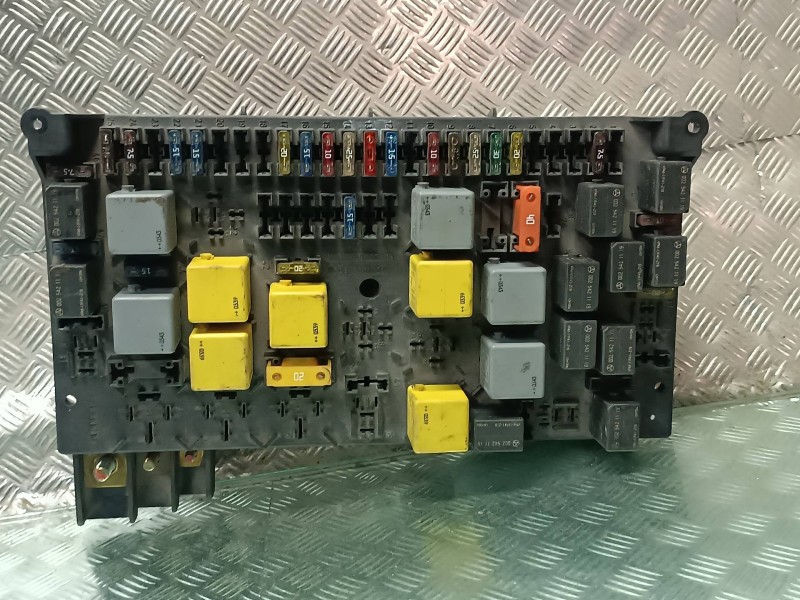 Recambio de caja reles / fusibles para mercedes-benz clase m (w163) referencia OEM IAM 1635450205  