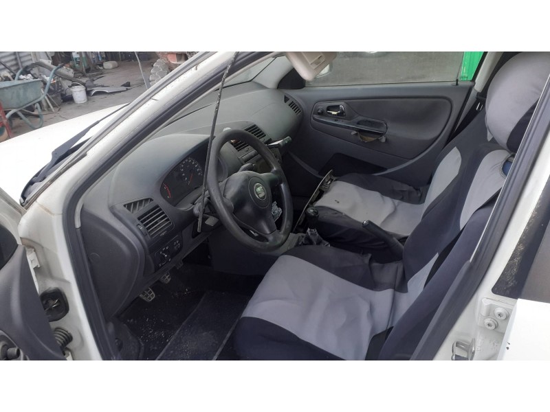 seat ibiza (6k1) del año 1999