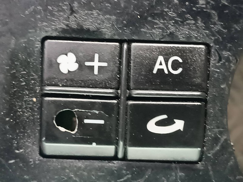 Recambio de pantalla multifuncion para seat ibiza (6k1) referencia OEM IAM 6K1035905J  