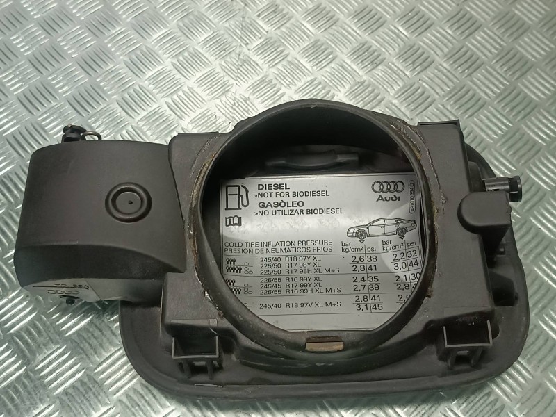 Recambio de tapa exterior combustible para audi a6 berlina (4f2) 3.0 tdi quattro (171kw) referencia OEM IAM 4F5010502KB 4F501050