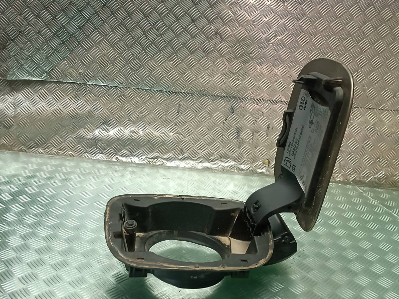 Recambio de tapa exterior combustible para audi a6 berlina (4f2) 3.0 tdi quattro (171kw) referencia OEM IAM 4F5010502KB 4F501050