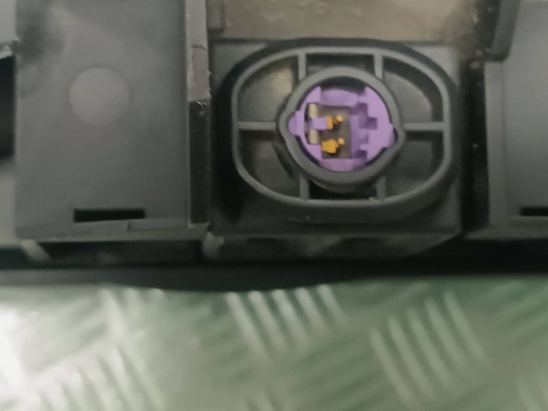 Recambio de caja reles / fusibles para audi a6 berlina (4f2) 3.0 tdi quattro (171kw) referencia OEM IAM 4F0915519  