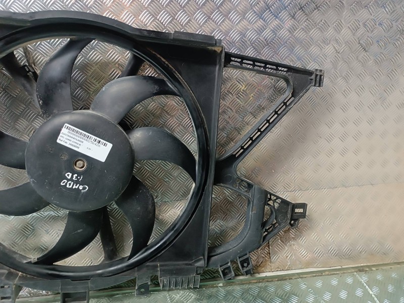 Recambio de electroventilador para opel combo (corsa b) referencia OEM IAM 24426588 GM 