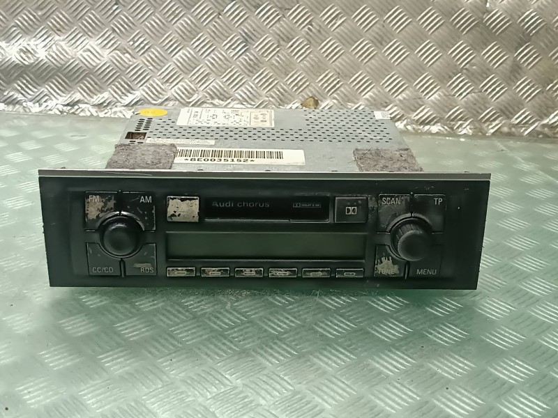 Recambio de sistema audio / radio cd para audi a4 berlina (8e) referencia OEM IAM 8E0035152  