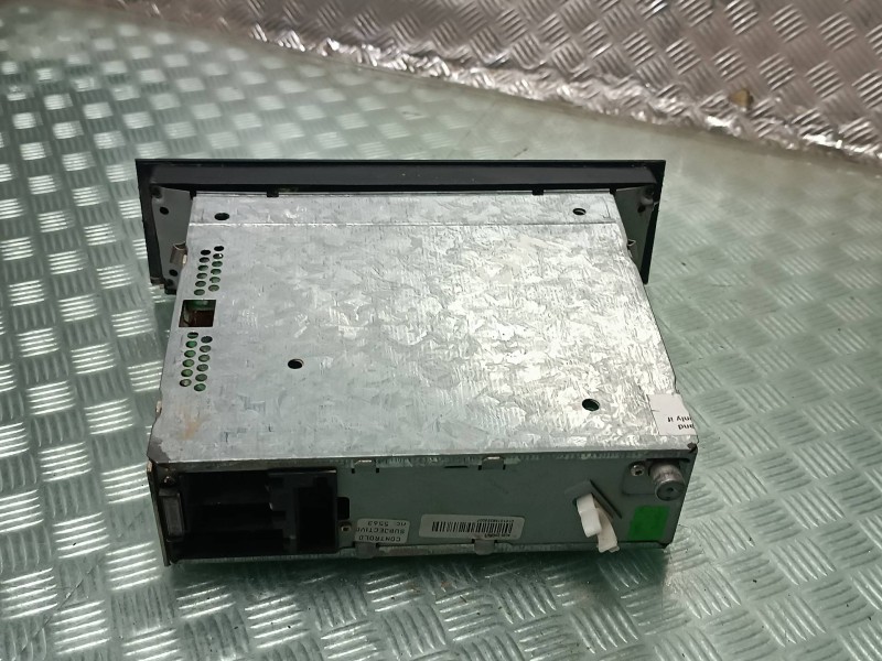 Recambio de sistema audio / radio cd para audi a4 berlina (8e) referencia OEM IAM 8E0035152  