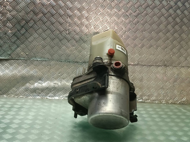 Recambio de bomba direccion para ford focus c-max (cap) referencia OEM IAM 4M513K514BD  FOMOCO