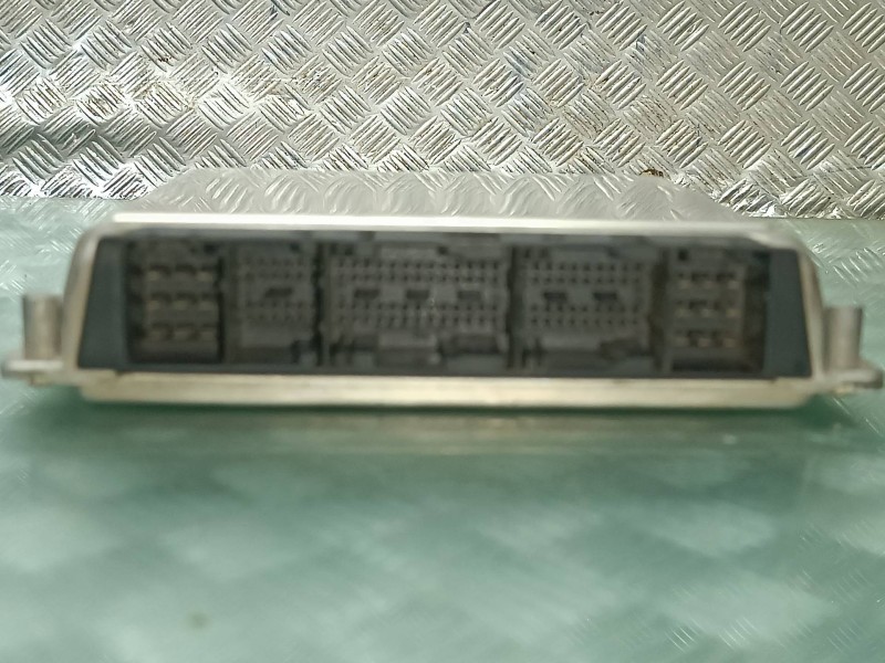 Recambio de centralita motor uce para mercedes-benz clase m (w163) referencia OEM IAM A6121536379 0281011408 BOSCH