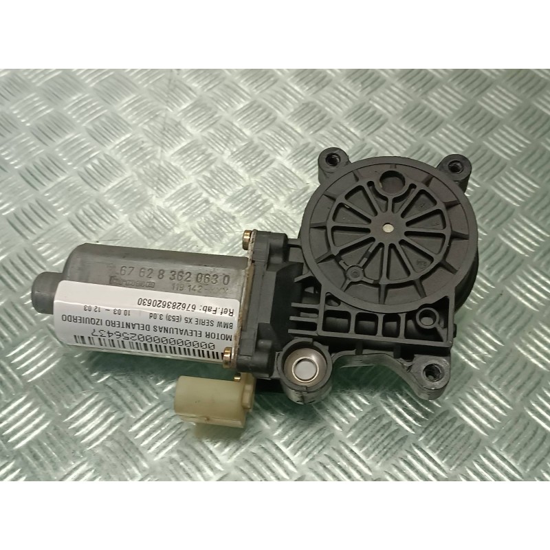 Recambio de motor elevalunas delantero izquierdo para bmw x5 (e53) 3.0d referencia OEM IAM 676283620630 0130821716 BOSCH