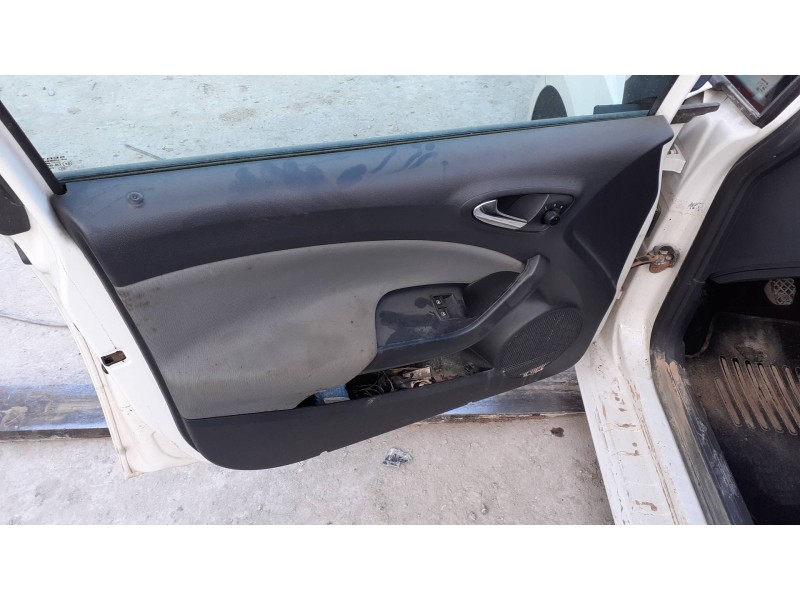 seat ibiza (6j5) del año 2014