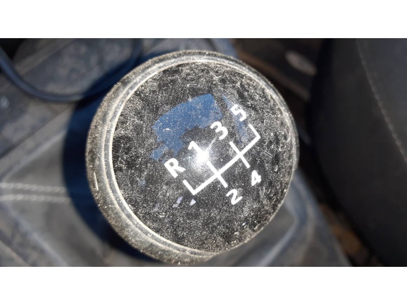 seat ibiza (6j5) del año 2014