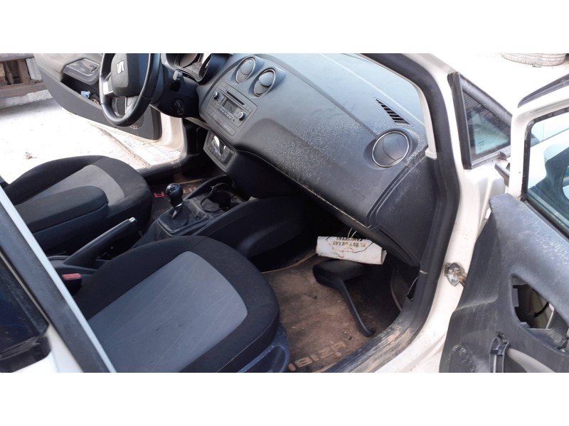 seat ibiza (6j5) del año 2014