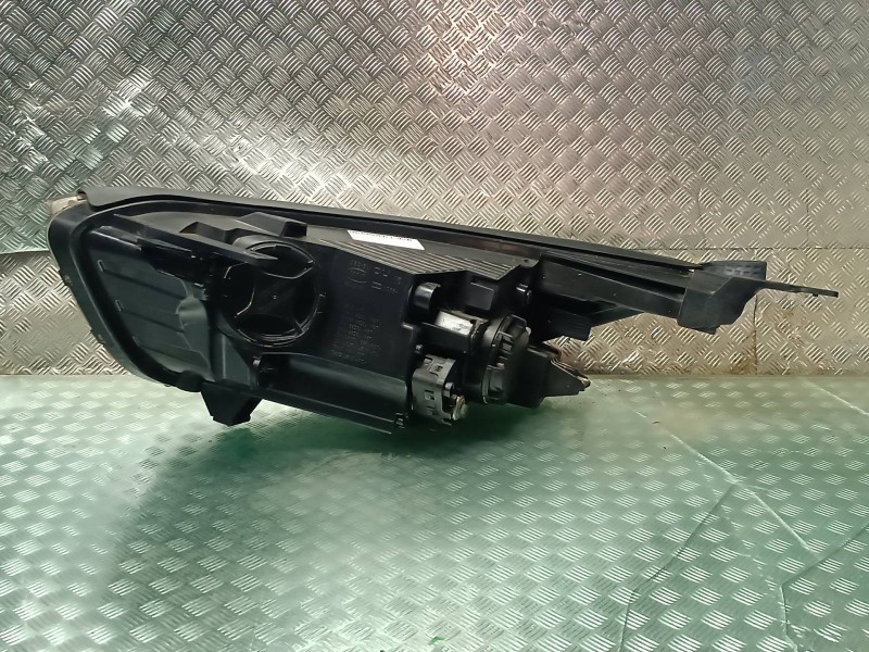 Recambio de faro derecho para kia stonic (ybcuv) referencia OEM IAM 92102H8  