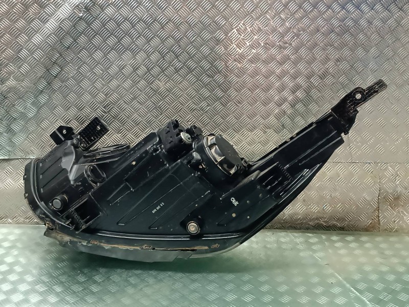 Recambio de faro derecho para kia stonic (ybcuv) referencia OEM IAM 92102H8  