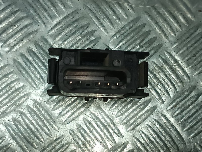 Recambio de interruptor para mercedes-benz clase m (w163) referencia OEM IAM 1638200210  CALEFACCION ASIENTO