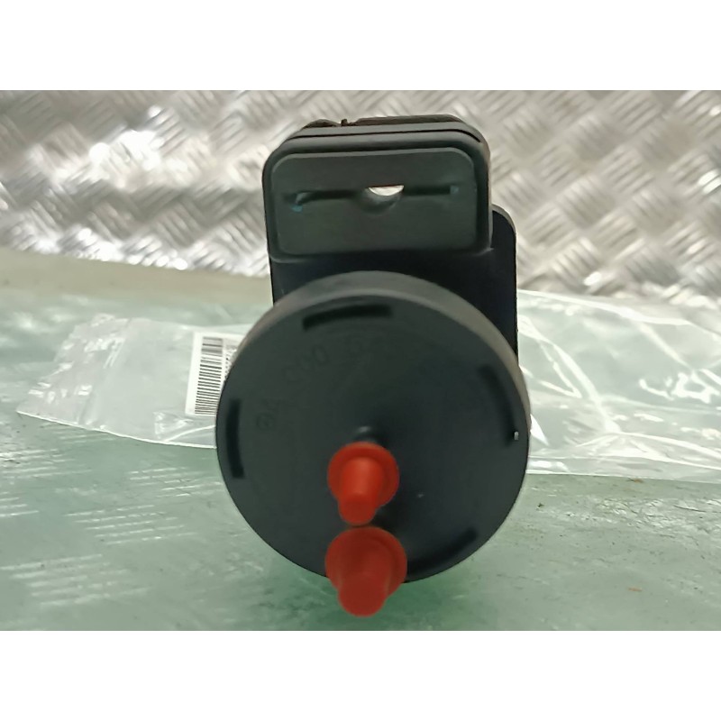 Recambio de valvula aire adicional para mercedes-benz clase m (w163) referencia OEM IAM A0005450527  CONECTOR 2 PINES