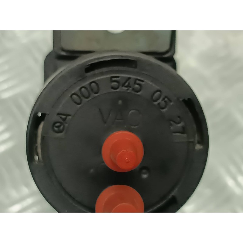 Recambio de valvula aire adicional para mercedes-benz clase m (w163) referencia OEM IAM A0005450527  CONECTOR 2 PINES