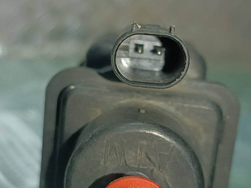 Recambio de valvula aire adicional para mercedes-benz clase m (w163) referencia OEM IAM A0005450527  CONECTOR 2 PINES