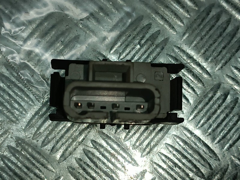 Recambio de interruptor para mercedes-benz clase m (w163) referencia OEM IAM 1638203410  LIMPIA