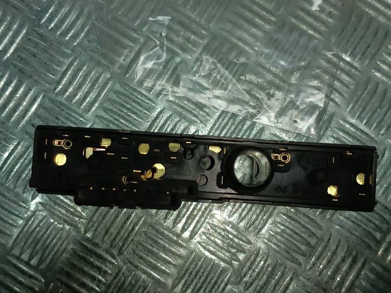 Recambio de interruptor para mercedes-benz clase m (w163) referencia OEM IAM A1638205510  FAROS ANTINIEBLA