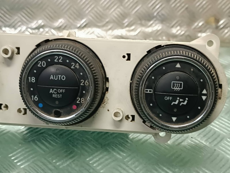 Recambio de mando climatizador para mercedes-benz clase m (w163) referencia OEM IAM A1638204989KZ 5HB96464304 BEHR HELLA