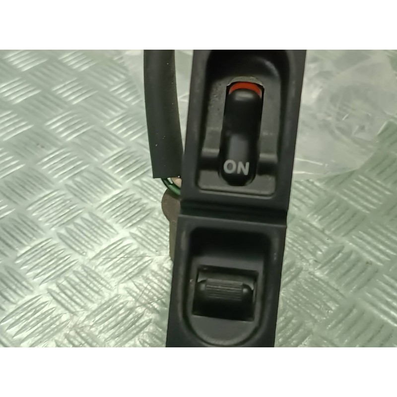 Recambio de mando elevalunas delantero izquierdo para mg rover serie 400 (rt) referencia OEM IAM   CONECTOR 5 PINES