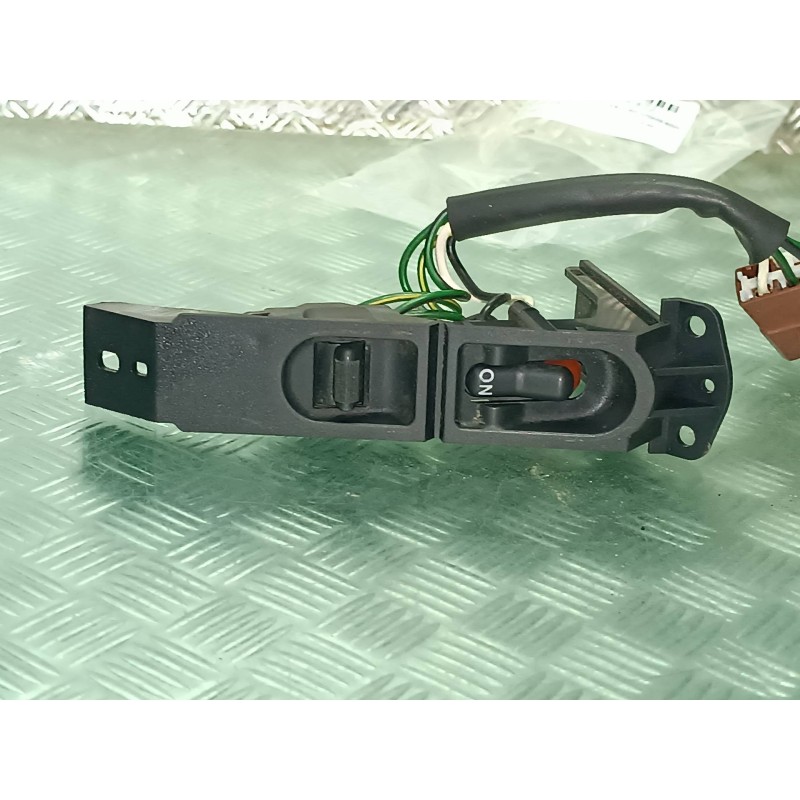Recambio de mando elevalunas delantero izquierdo para mg rover serie 400 (rt) referencia OEM IAM   CONECTOR 5 PINES