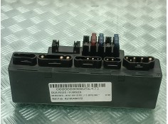 Recambio de caja reles / fusibles para mercedes-benz clase e (w210) berlina referencia OEM IAM A2105400372 05376000 463581
